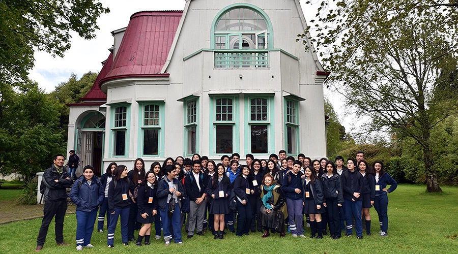 Liceo_Colun_visita_museo_Valdivia