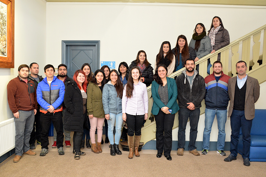 Escuela de Liderazgo realizó una nueva jornada de Encuentro con Expertos junto a estudiantes de Odontología.